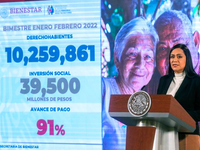 Cumplen meta: 10.2 millones de abuelitos ya reciben su pensión