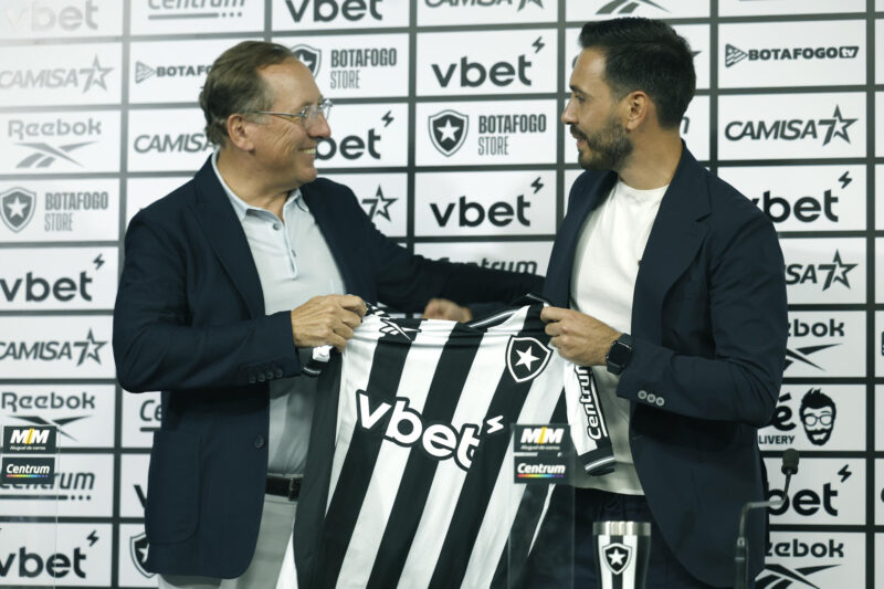 El hijo predilecto de Ancelotti toma el timón en Brasil: ¿Qué motivos y estrategias están detrás de su sorprendente nombramiento como entrenador del Botafogo?